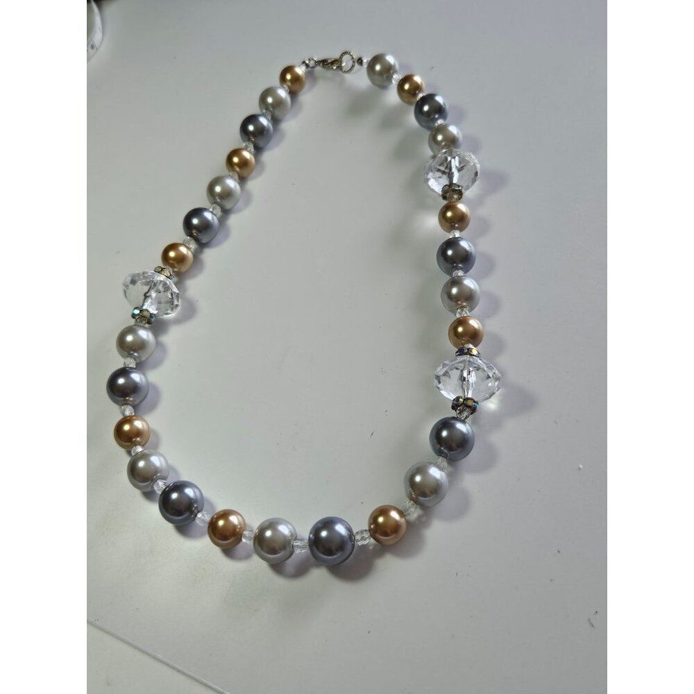 Gold and silver colored beaded necklace 18"